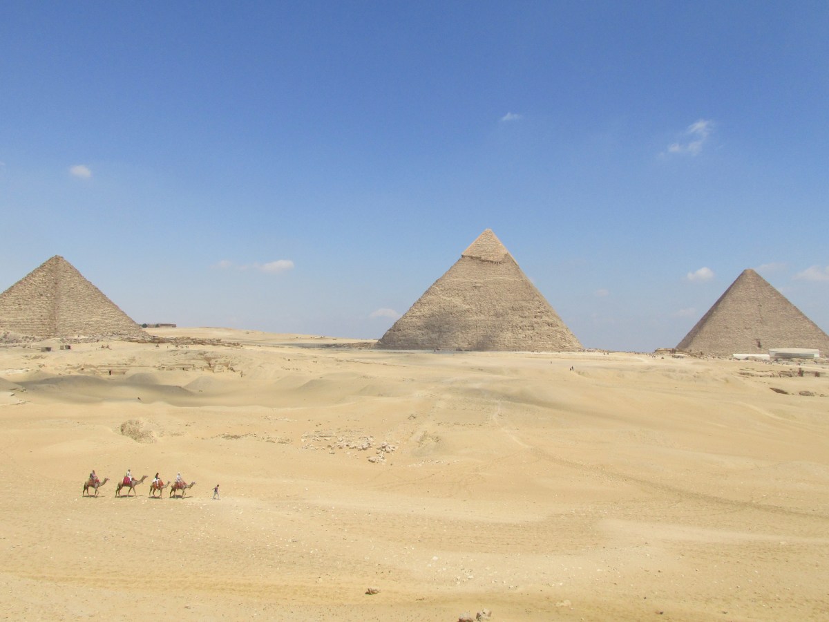 Seeing the Pyramids in Egypt- Khufu, Khafre and&nbsp;Menkare
